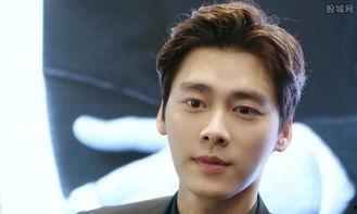 李易峰整容前后照片